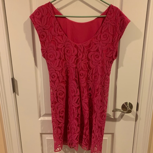 Dress - Picture 3 of 4